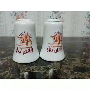 UTAH SKI STEEP SKI DEEP SALT & PEPPER SHAKER SET Taiwan Collectors Item
